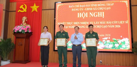 Xã Chợ Gạo: Lấy mẫu thành công 418 phần mộ liệt sĩ