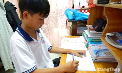 Gia đình anh Nguyễn Lâm Vũ rất cần sự giúp đỡ của cộng đồng