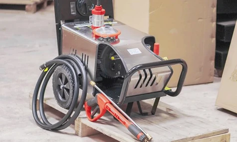 Máy rửa xe 230 bar: Áp lực mạnh, làm sạch nhanh chóng