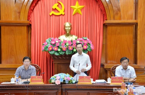 Đồng chí Nguyễn Thanh Nhàn: Lãnh đạo các sở, ngành, địa phương tập trung tìm hiểu, tháo gỡ khó khăn cho doanh nghiệp