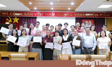 Bế giảng lớp tập huấn nghiệp vụ “Chuyển đổi tư duy và kỹ năng: Từ phát thanh/báo điện tử sang Podcast”