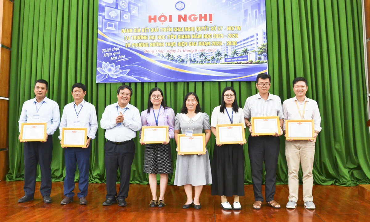 Trường Đại học Tiền Giang đẩy mạnh khoa học - công nghệ, đổi mới sáng tạo theo Nghị quyết 57-NQ/TW