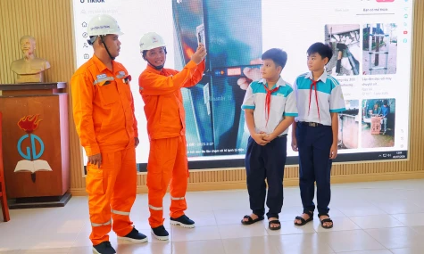Giáo dục kỹ năng an toàn điện cho học sinh