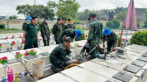 Xã Tân Đông: Lấy mẫu 224 hài cốt liệt sĩ tại Nghĩa trang Liệt sĩ Gò Công
