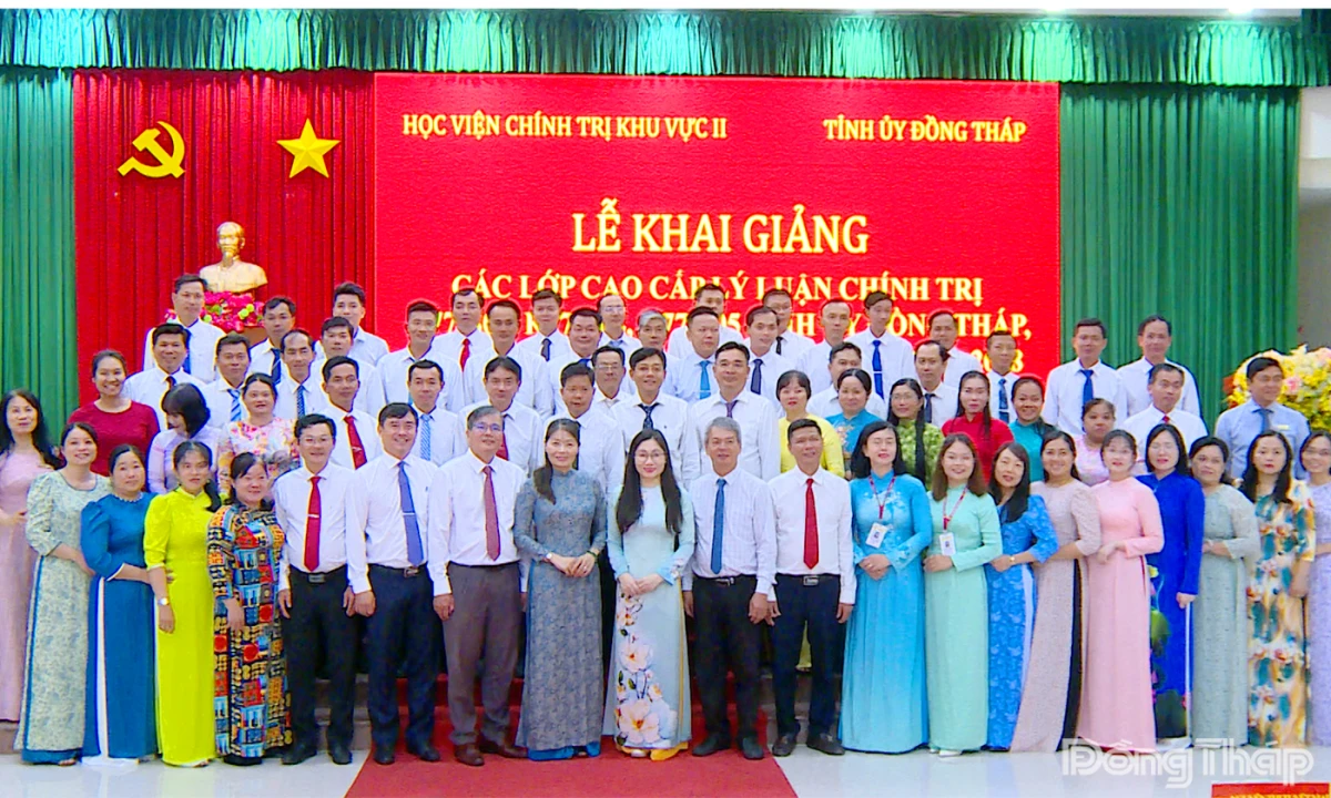 Đồng Tháp khai giảng 3 lớp cao cấp lý luận chính trị