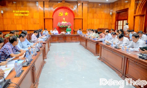 Đoàn giám sát của Đoàn đại biểu Quốc hội tỉnh Đồng Tháp làm việc với UBND tỉnh về cải cách thủ tục hành chính cấp xã