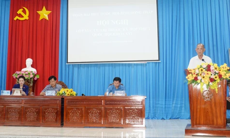 Đại biểu Quốc hội tỉnh Đồng Tháp tiếp xúc cử tri xã Lương Hòa Lạc