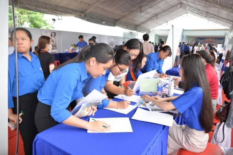 Sôi nổi Ngày hội Việc làm tỉnh Đồng Tháp lần thứ II