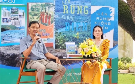 Giới thiệu tác phẩm, giao lưu tác giả “Lên rừng xuống biển 4” tại Đường sách Cao Lãnh