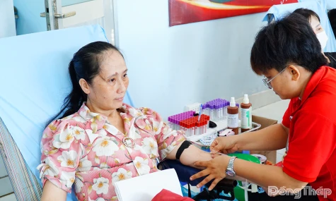 Tiếp nhận 199 đơn vị máu từ người hiến máu tình nguyện