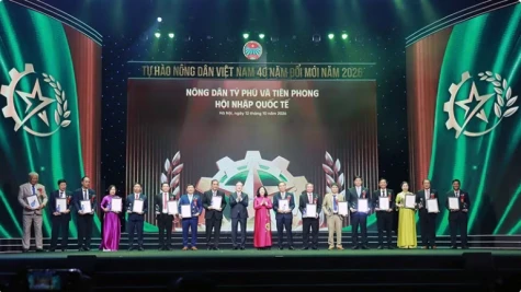 Tuyên dương 96 "Nông dân Việt Nam xuất sắc 40 năm Đổi mới"
