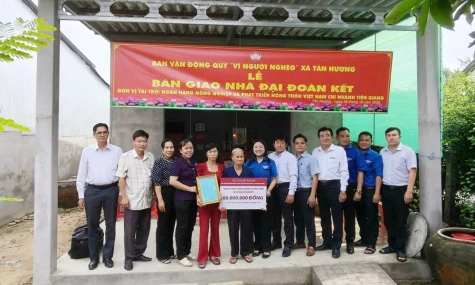 Xã Tân Hương: Góp phần tạo nên mạng lưới an sinh gần dân, sát dân