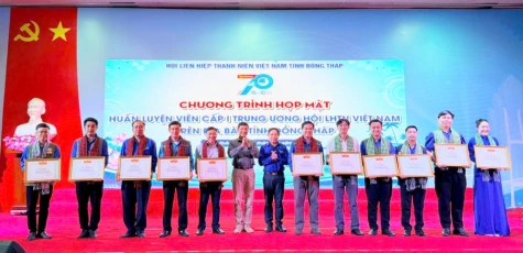Đồng Tháp: Họp mặt huấn luyện viên thanh niên qua các thời kỳ