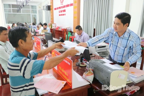 Giữ vững sự lãnh đạo toàn diện của Đảng