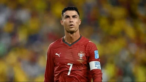 Ronaldo bị đình chỉ 30 ngày vì tự ý rời đội tuyển