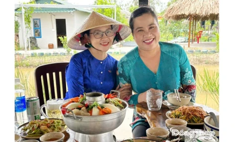 Đặc sắc lẩu cù lao