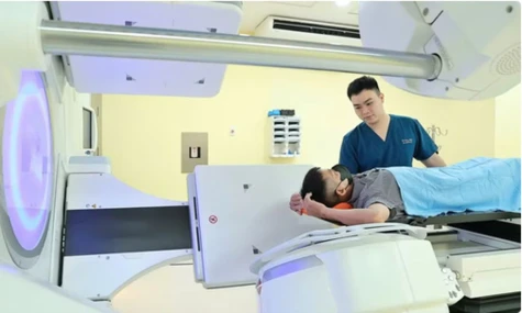 Chuyên gia hàng đầu trong nước và quốc tế chia sẻ những tiến bộ mới trong lĩnh vực ung thư