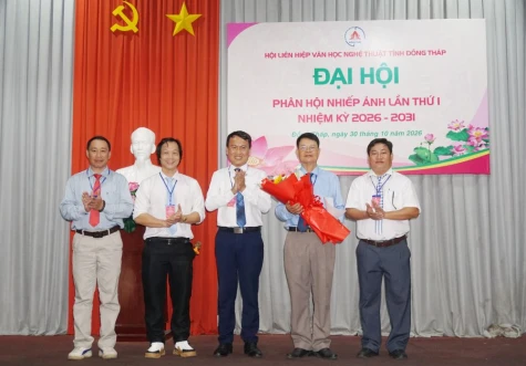 Ông Ngô Quang Tuyên giữ chức Phân hội trưởng Phân hội Nhiếp ảnh tỉnh Đồng Tháp